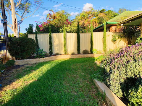Beautiful Garden House - Grafton Accommodation 8