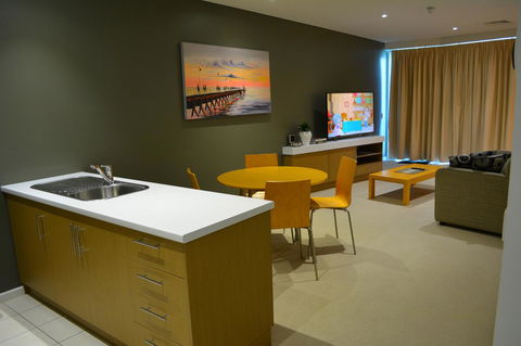Wallaroo Marina Luxury Apartment - Grafton Accommodation 7