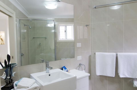 Mollymook Beach Waterfront - Grafton Accommodation 5