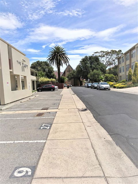 Hi 5 Glenelg Studio Apartment - Grafton Accommodation 16