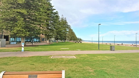 Hi 5 Glenelg Studio Apartment - Grafton Accommodation 25