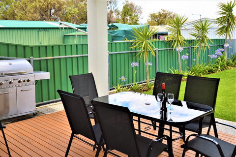 Eastern Breeze - Grafton Accommodation 8