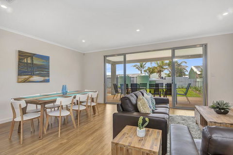 Eastern Breeze - Grafton Accommodation 15