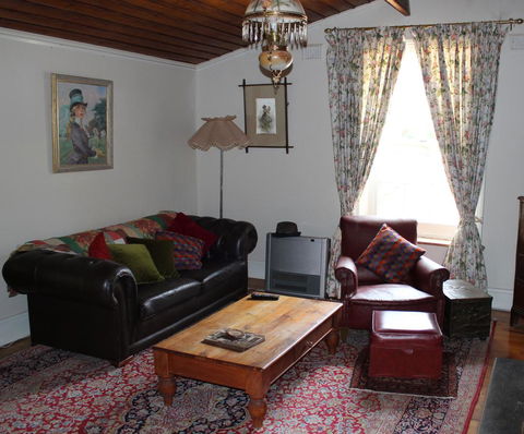 Hillside Cottage - Grafton Accommodation 1