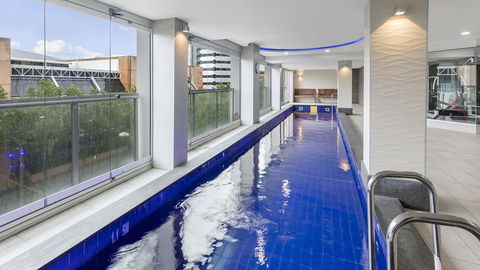 Oaks Adelaide Embassy Suites - Grafton Accommodation 1