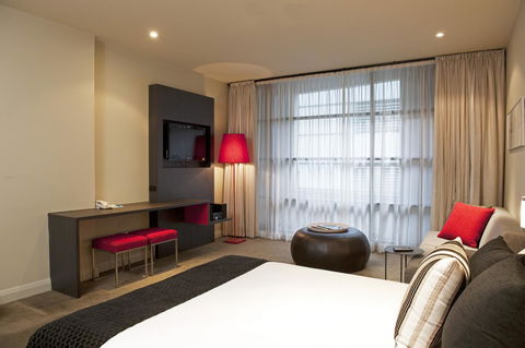 Mantra Hindmarsh Square - Grafton Accommodation 1