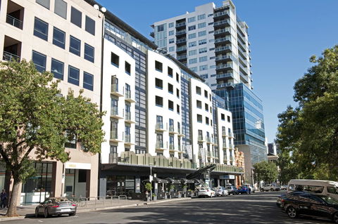Mantra Hindmarsh Square - Grafton Accommodation 5