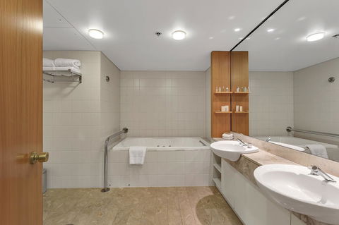 Stamford Plaza Adelaide - Grafton Accommodation 29