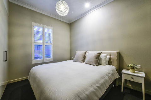 Aloha Central Luxury Apartments - Grafton Accommodation 4
