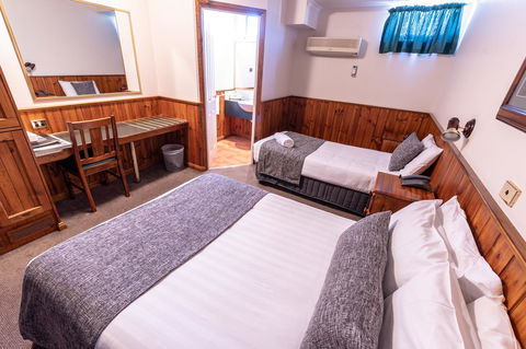 Astor Inn - Grafton Accommodation 10