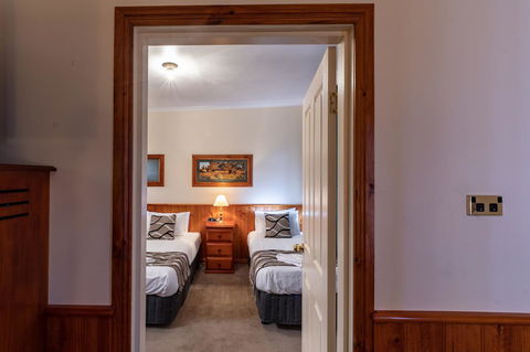 Astor Inn - Grafton Accommodation 12