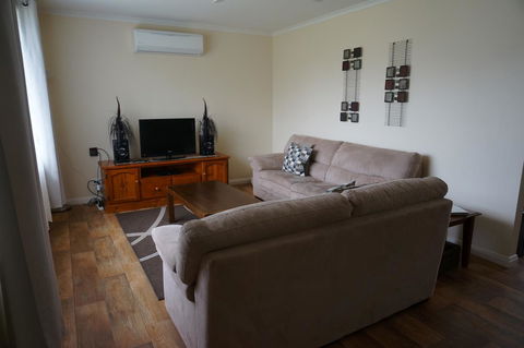 Kohinoor Getaway - Grafton Accommodation 3