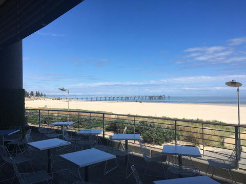 Beachside Luxury Getaway In Glenelg - Grafton Accommodation 19