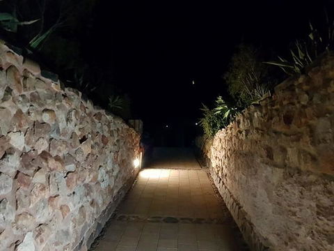 Zen Underground B&B - Grafton Accommodation 15
