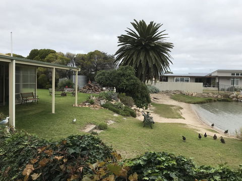 Hydeaway Bay - Own Private Bay + Kayaks - Grafton Accommodation 2