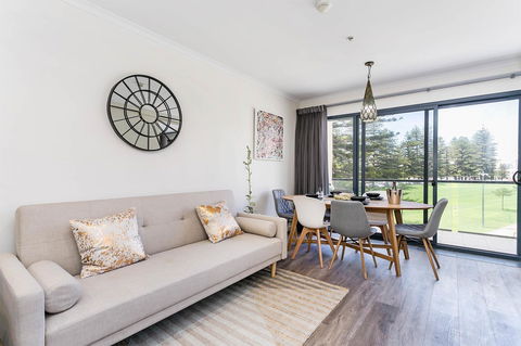 Heart Of Glenelg BnB - Grafton Accommodation 10