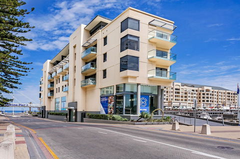 Heart Of Glenelg BnB - Grafton Accommodation 16