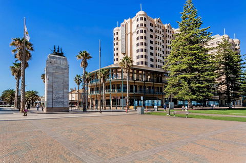 Heart Of Glenelg BnB - Grafton Accommodation 25