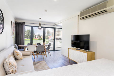 Heart Of Glenelg BnB - Grafton Accommodation 8