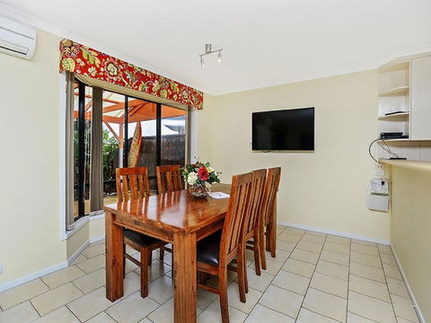 Lakeside - Encounter Bay - Grafton Accommodation 6