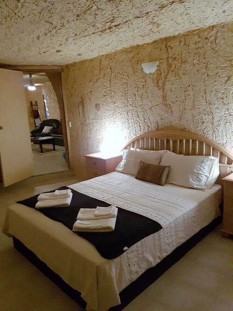 Underground Gem - Grafton Accommodation 2