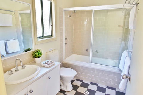 SkyView Villa - Grafton Accommodation 11