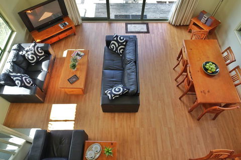 SkyView Villa - Grafton Accommodation 2