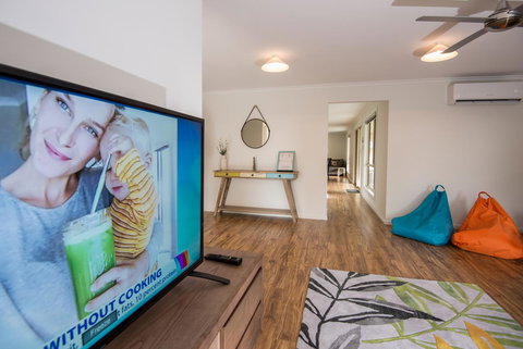 32 West B&B - Grafton Accommodation 13