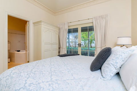 Barossa Vineyard Cottages - Grafton Accommodation 14