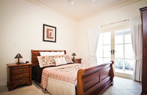 Barossa Vineyard Cottages - Grafton Accommodation 32