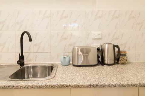 The Manor Basket Range - Grafton Accommodation 9