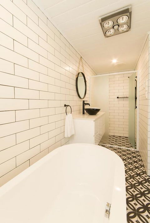 The Manor Basket Range - Grafton Accommodation 1