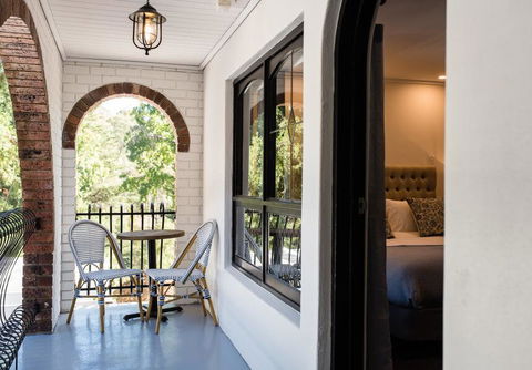 The Manor Basket Range - Grafton Accommodation 18