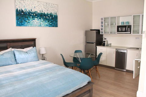 Smugglers Inn Studio Apartments - Grafton Accommodation 4