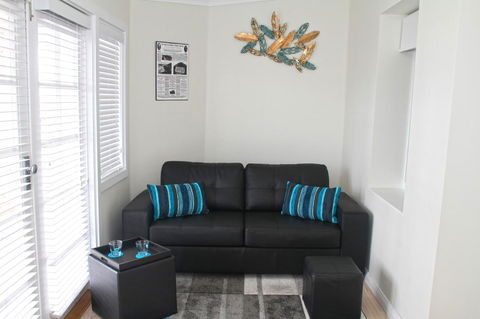 Smugglers Inn Studio Apartments - Grafton Accommodation 3