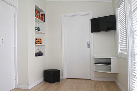 Smugglers Inn Studio Apartments - Grafton Accommodation 7