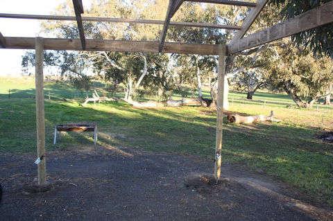 Rabbiters Hut - Grafton Accommodation 13
