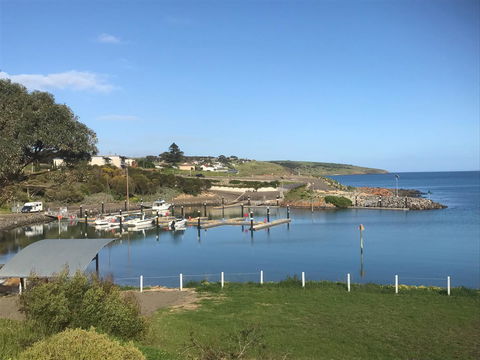 Penneshaw Oceanview Apartments - Grafton Accommodation 0