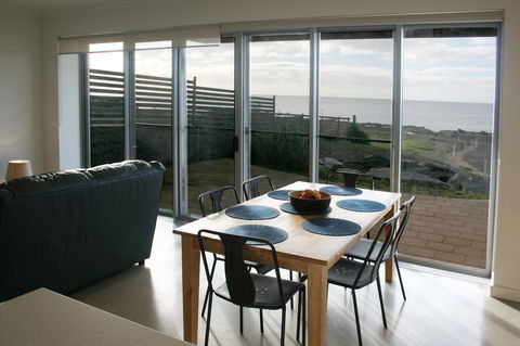 Penneshaw Oceanview Apartments - Grafton Accommodation 12