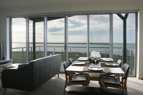 Penneshaw Oceanview Apartments - Grafton Accommodation 6