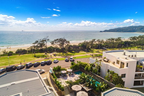 Bayview Beachfront Apartments, In Town Right On The Beach - Grafton Accommodation 3