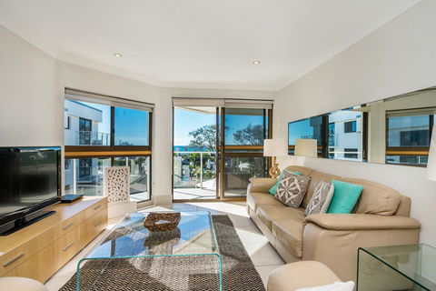 Bayview Beachfront Apartments, In Town Right On The Beach - Grafton Accommodation 38