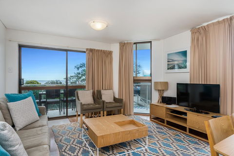 Bayview Beachfront Apartments, In Town Right On The Beach - Grafton Accommodation 35