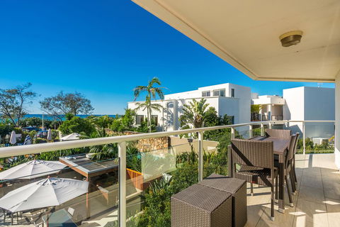Bayview Beachfront Apartments, In Town Right On The Beach - Grafton Accommodation 21