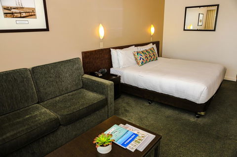 Port Lincoln Hotel - Grafton Accommodation 6