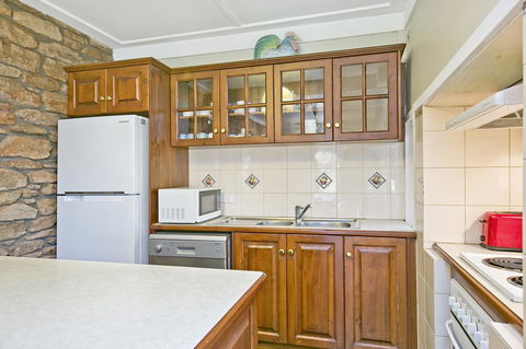 Vineyard Cottage BnB - Grafton Accommodation 5