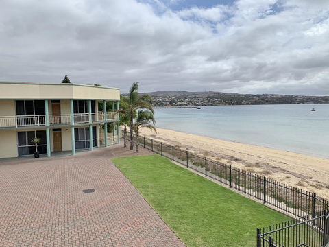 Hilton Beachfront Motel - Grafton Accommodation 13
