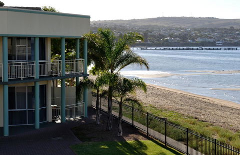 Hilton Beachfront Motel - Grafton Accommodation 40