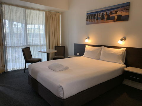 Hilton Beachfront Motel - Grafton Accommodation 1