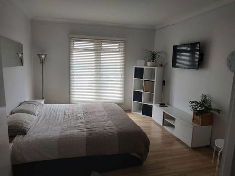 Diamond On Olive - Grafton Accommodation 3